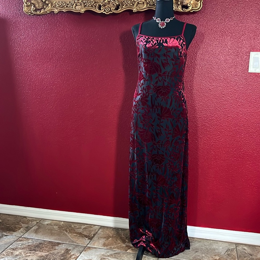 CDC black with red velvet flower stretchy full length dress size 8